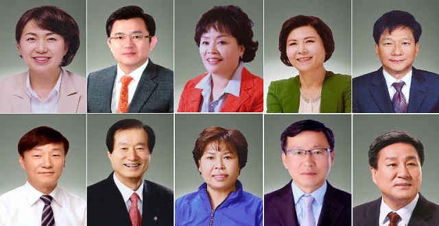 ▲ 북유럽 해외연수를 떠난 경기도의회 보건복지위원회 의원들. 사진 왼쪽 상단 오른쪽 방향으로 원미정 위원장, 박근철 간사, 박순자 간사, 김경자 의원, 김광성 의원. 사진 왼쪽 하단 오른쪽 방향으로 남종섭 의원, 류재구 의원, 이정애 의원, 조승현 의원, 김승남 의원.